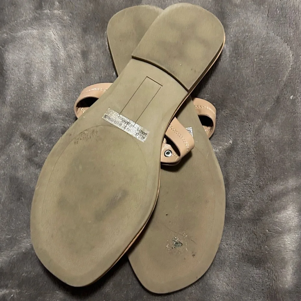 Dolce Vita Gotie Sandals - Picture 5 of 6